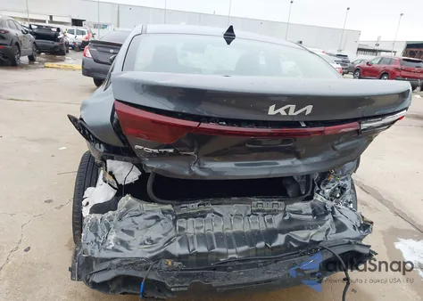 2024 Kia Forte Lxs z USA, uszkodzony, nr VIN 3KPF24AD7RE828290